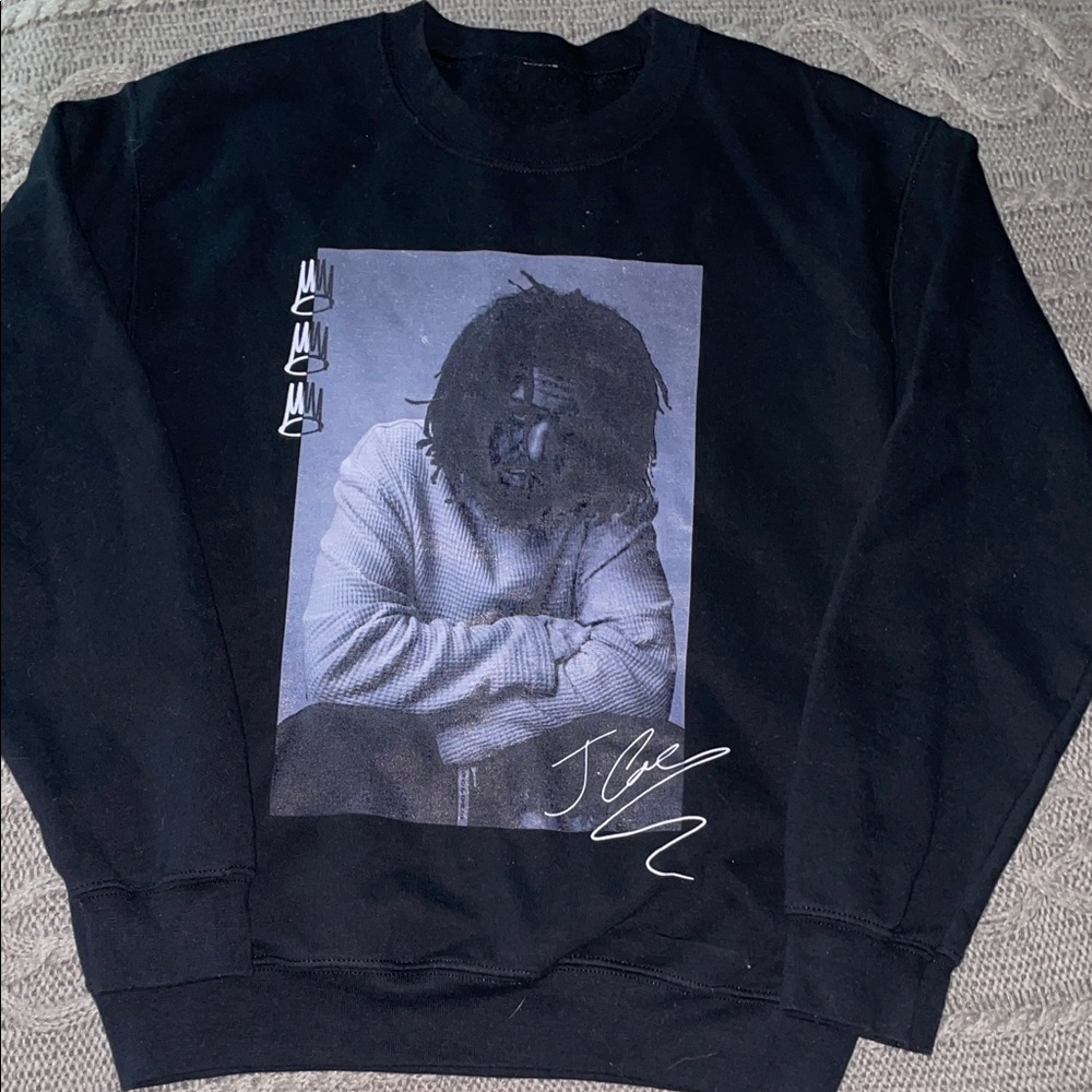 J. Cole Stylish Black Graphic Crewneck Sweatshirt